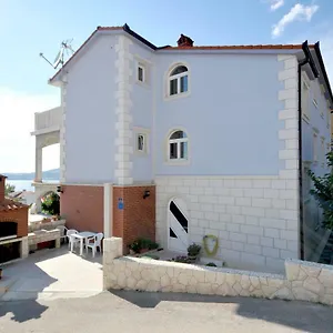 Beric Trogir